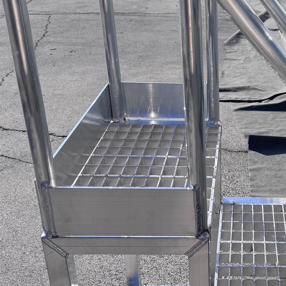 그레이팅 핸드레일 계단